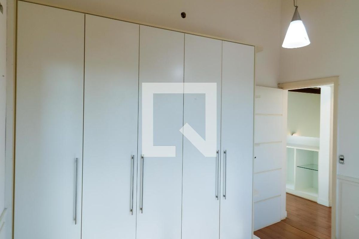 Casa à Venda - Mansões Santo Antônio, 3 Quartos,  380 m2 em , Campinas - sp | SoloBR
