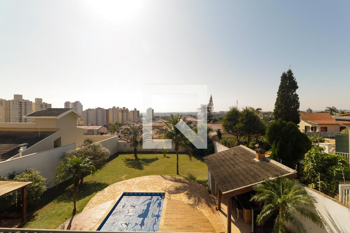Casa à Venda - Mansões Santo Antônio, 3 Quartos,  380 m2 em , Campinas - sp | SoloBR