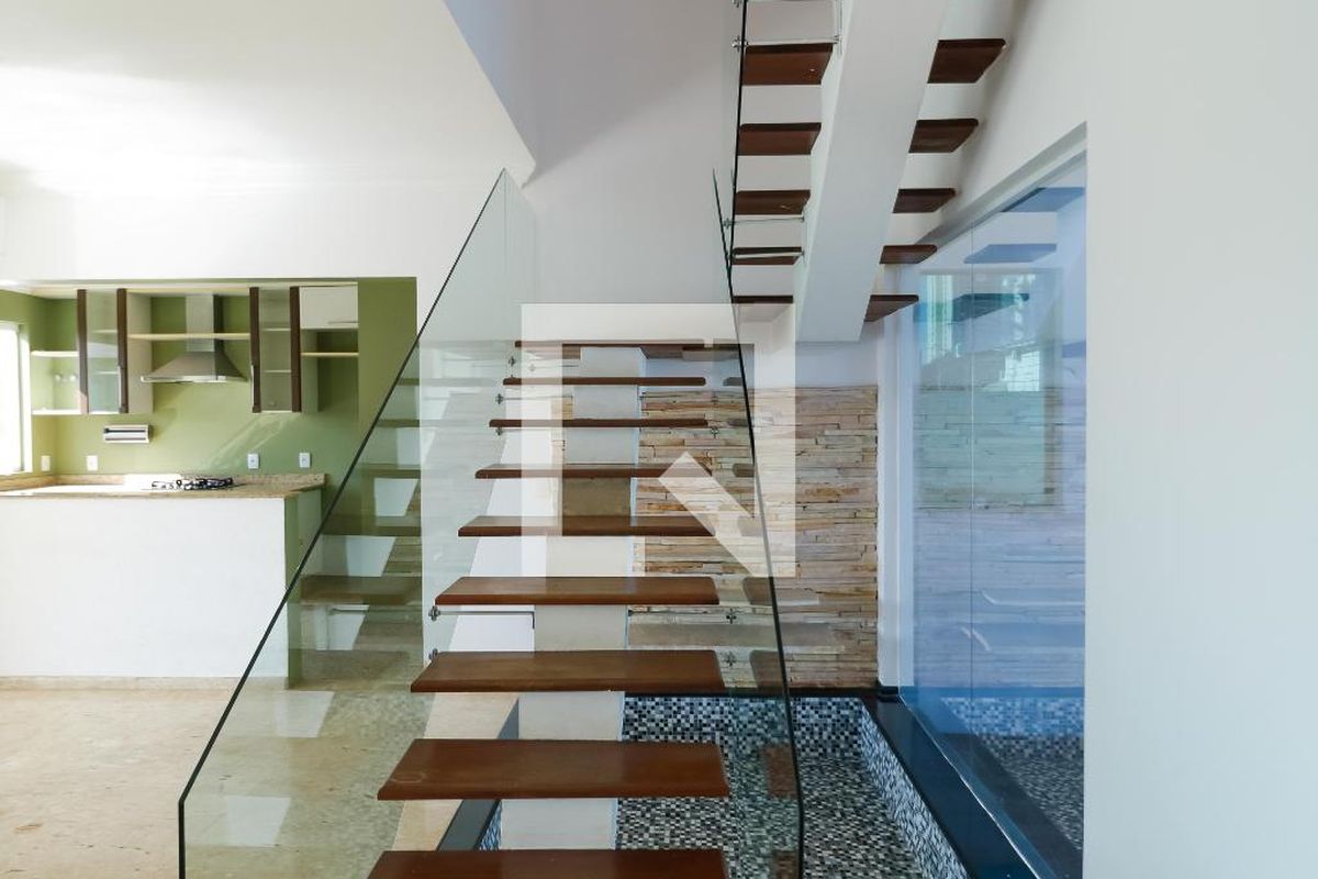 Casa à Venda - Mansões Santo Antônio, 3 Quartos,  380 m2 em , Campinas - sp | SoloBR