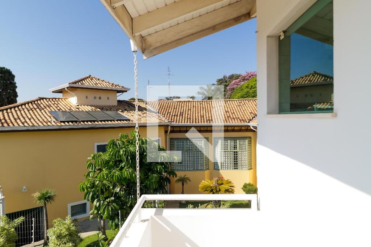 Casa à Venda - Mansões Santo Antônio, 3 Quartos,  380 m2 em , Campinas - sp | SoloBR