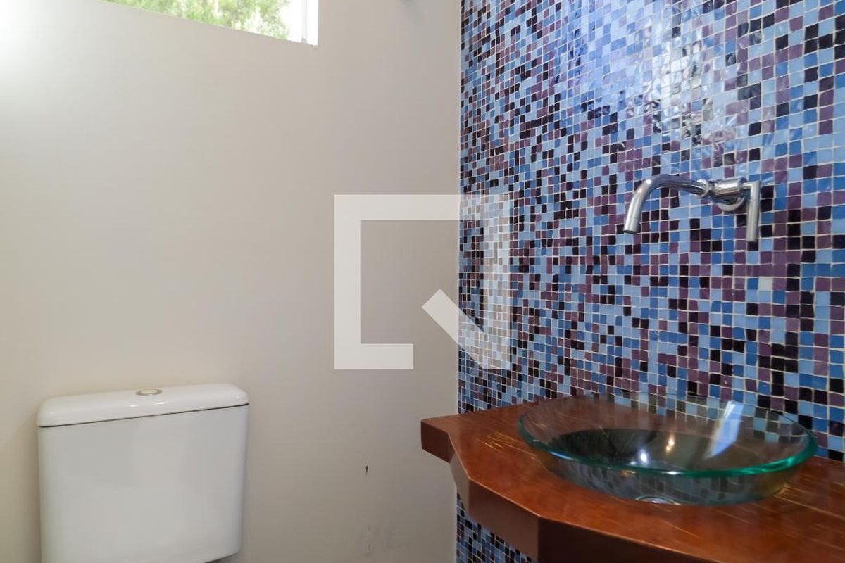 Casa à Venda - Mansões Santo Antônio, 3 Quartos,  380 m2 em , Campinas - sp | SoloBR