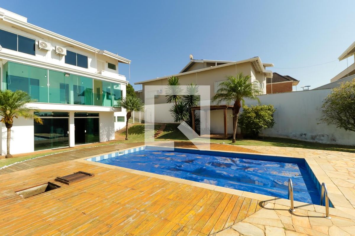 Casa à Venda - Mansões Santo Antônio, 3 Quartos,  380 m2 em , Campinas - sp | SoloBR