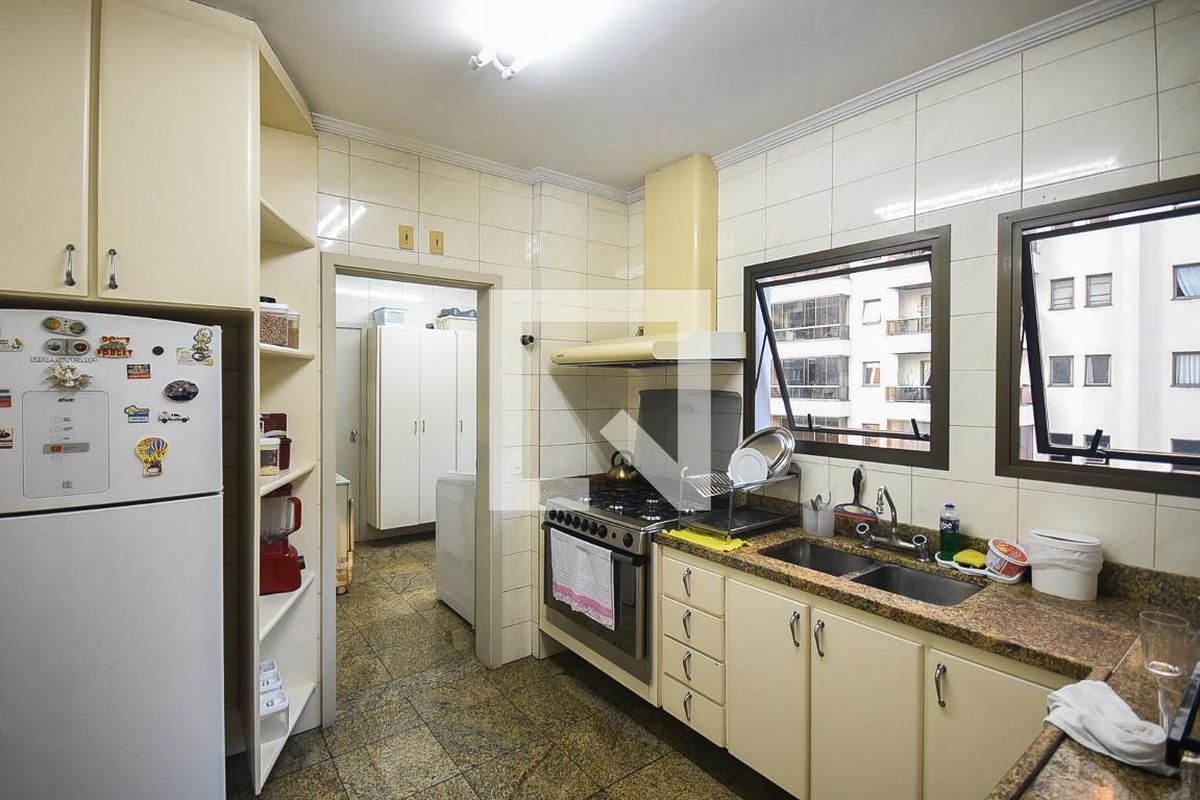 Apartamento, 3 quartos, 242 m² - Foto 103