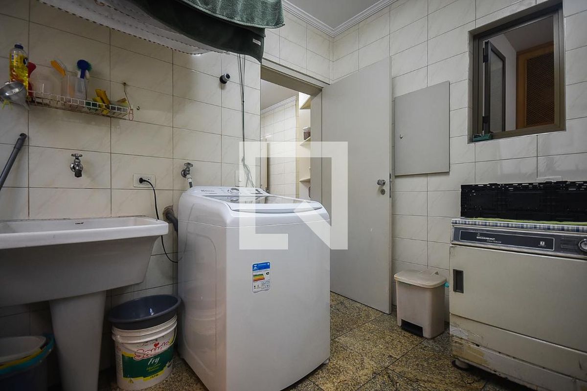 Apartamento, 3 quartos, 242 m² - Foto 113