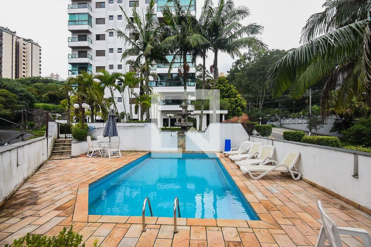 Apartamento, 3 quartos, 242 m² - Foto 125