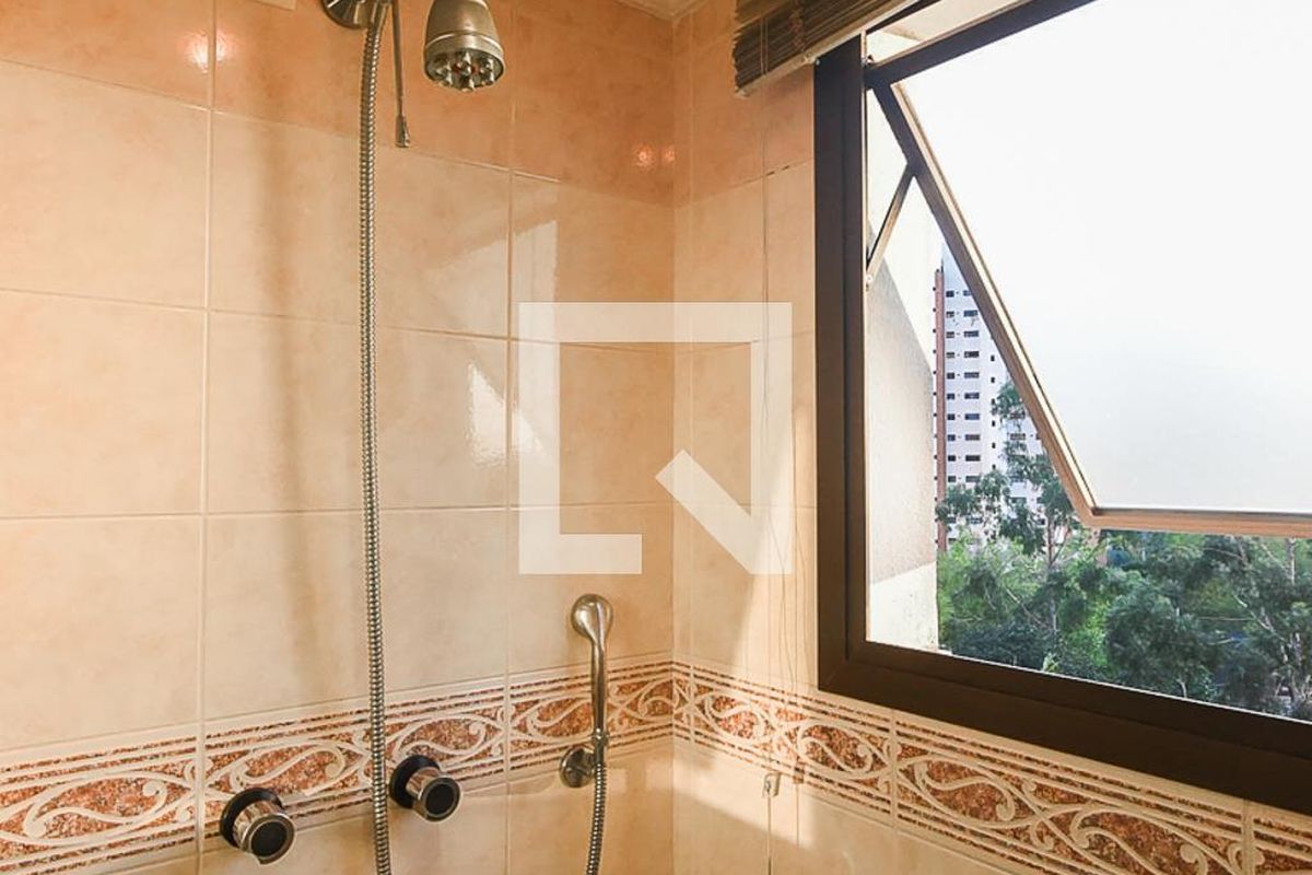 Apartamento, 3 quartos, 242 m² - Foto 79