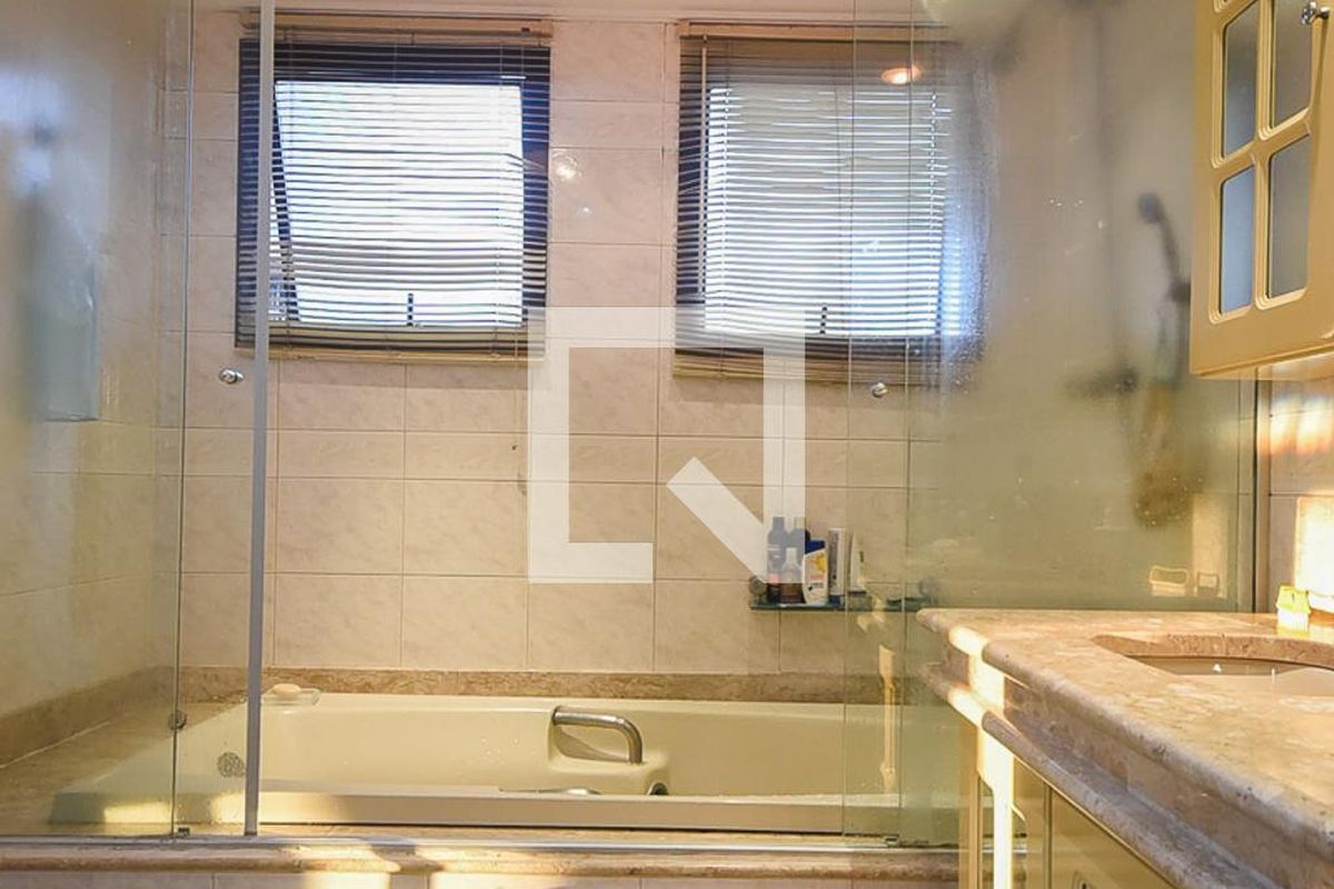 Apartamento, 3 quartos, 242 m² - Foto 97