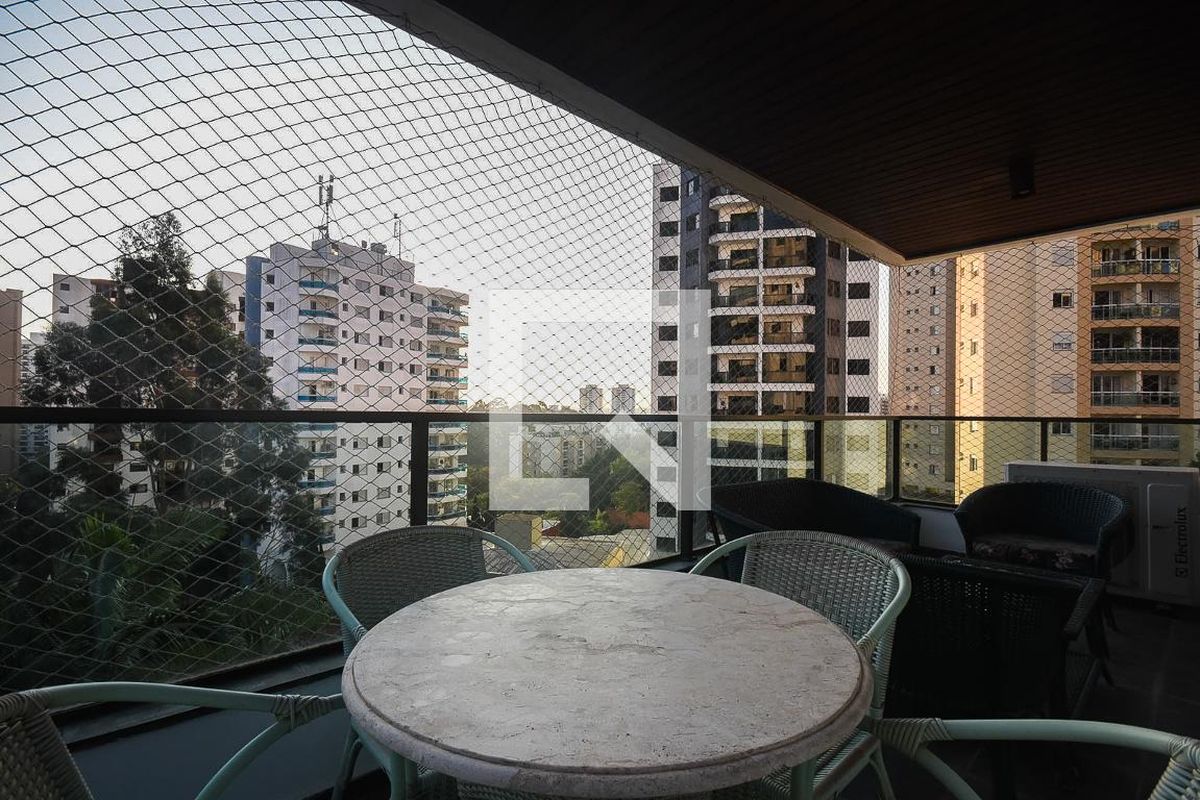 Apartamento, 3 quartos, 242 m² - Foto 19