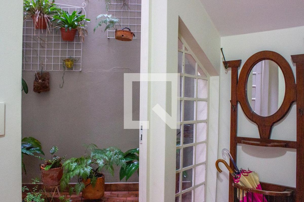 Casa à Venda - Mansões Santo Antônio, 4 Quartos,  243 m2 em , Campinas - sp | SoloBR
