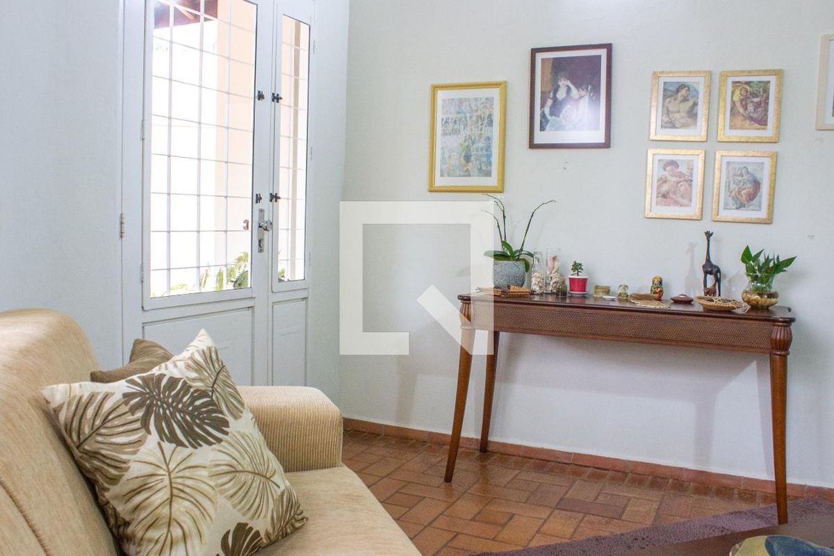 Casa à Venda - Mansões Santo Antônio, 4 Quartos,  243 m2 em , Campinas - sp | SoloBR