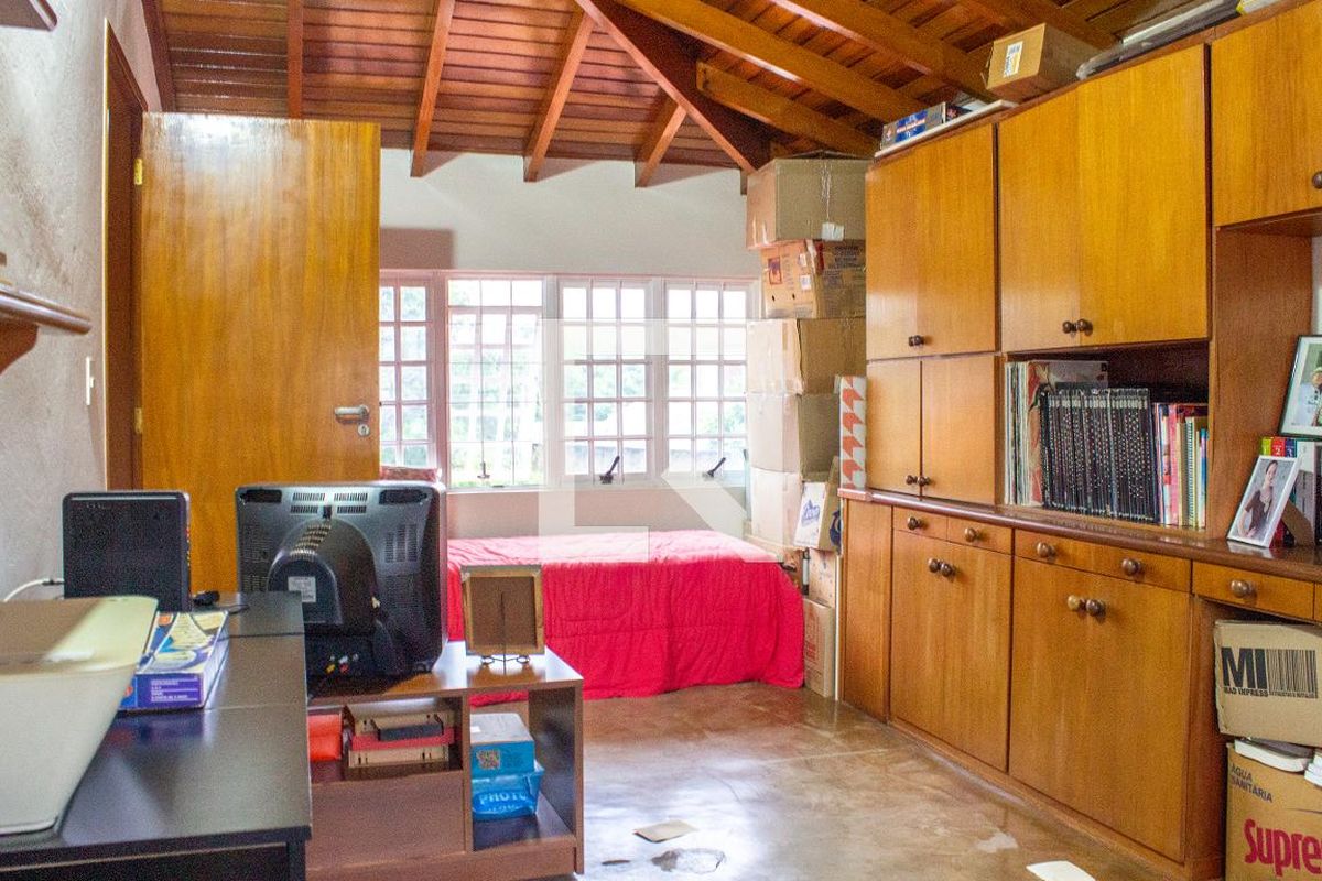 Casa à Venda - Mansões Santo Antônio, 4 Quartos,  243 m2 em , Campinas - sp | SoloBR