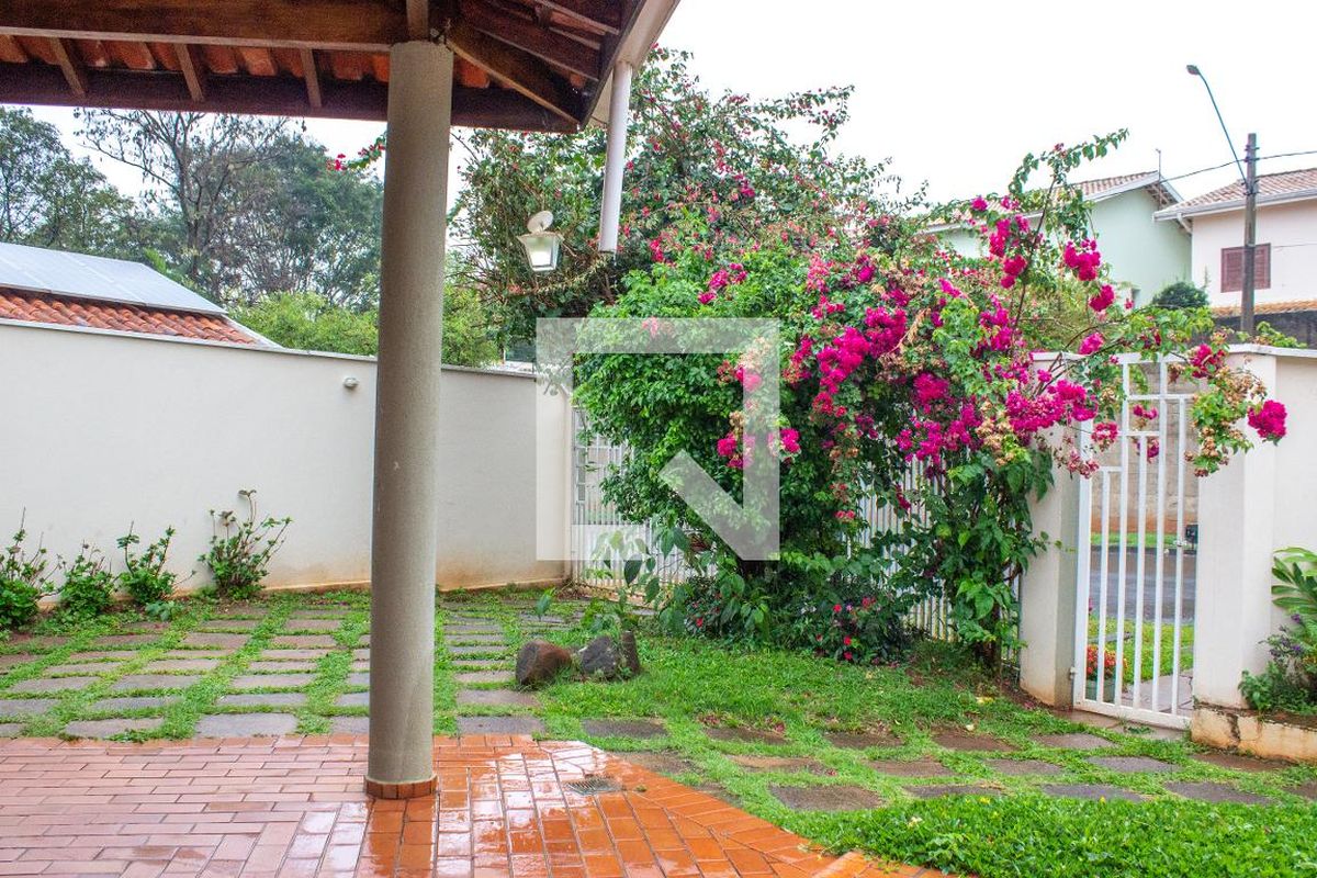 Casa à Venda - Mansões Santo Antônio, 4 Quartos,  243 m2 em , Campinas - sp | SoloBR