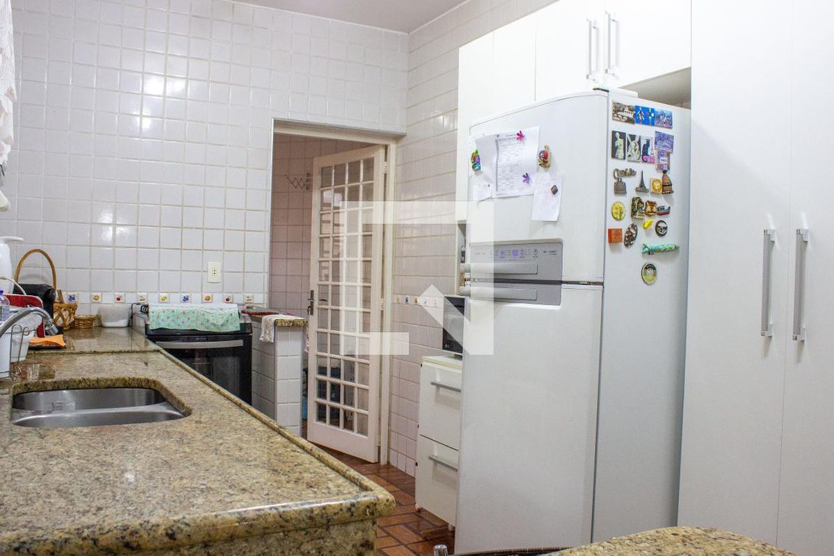 Casa à Venda - Mansões Santo Antônio, 4 Quartos,  243 m2 em , Campinas - sp | SoloBR