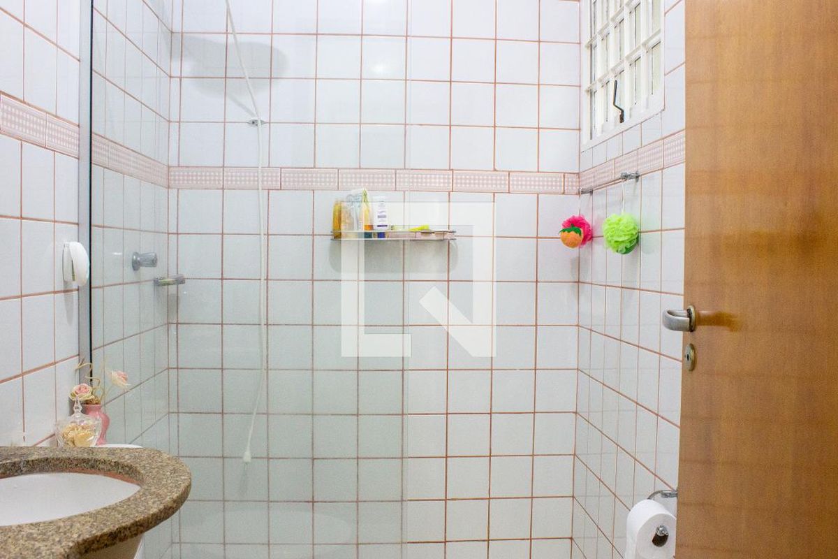 Casa à Venda - Mansões Santo Antônio, 4 Quartos,  243 m2 em , Campinas - sp | SoloBR