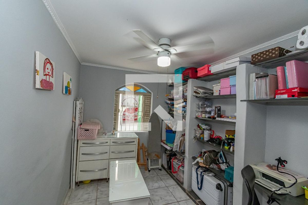 Casa à Venda - Jardim Flamboyant, 3 Quartos,  320 m2 em , Campinas - sp | SoloBR