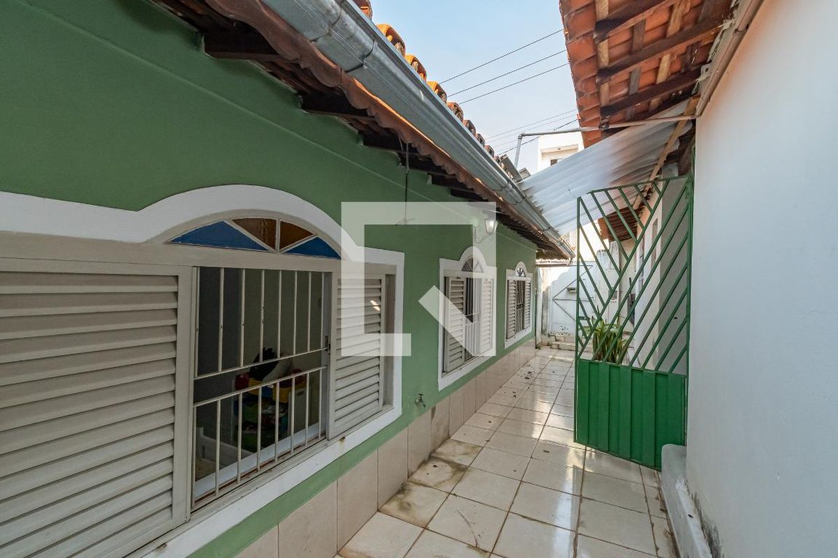 Casa à Venda - Jardim Flamboyant, 3 Quartos,  320 m2 em , Campinas - sp | SoloBR