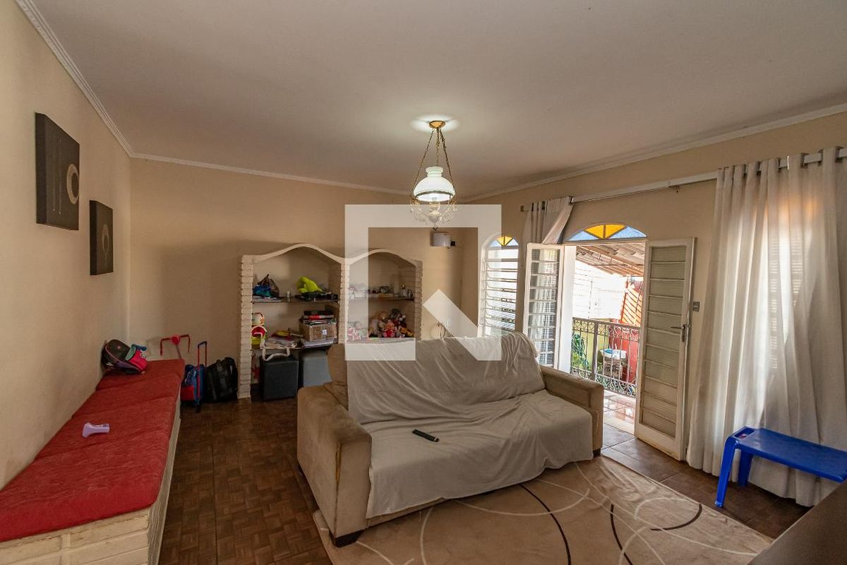 Casa à Venda - Jardim Flamboyant, 3 Quartos,  320 m2 em , Campinas - sp | SoloBR