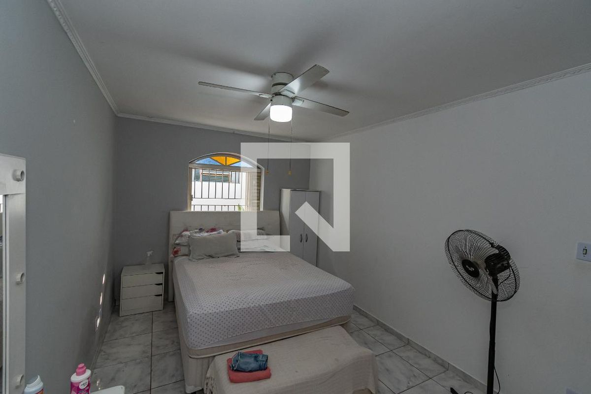 Casa à Venda - Jardim Flamboyant, 3 Quartos,  320 m2 em , Campinas - sp | SoloBR