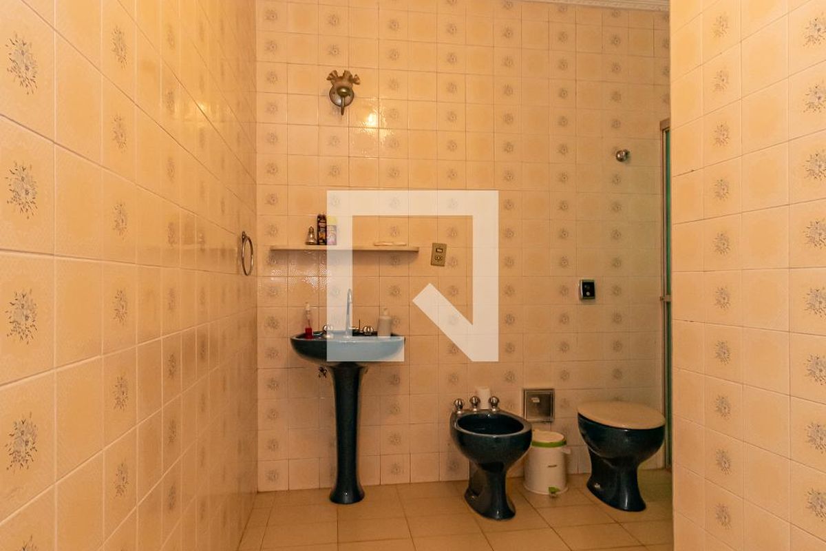 Casa à Venda - Jardim Flamboyant, 3 Quartos,  320 m2 em , Campinas - sp | SoloBR