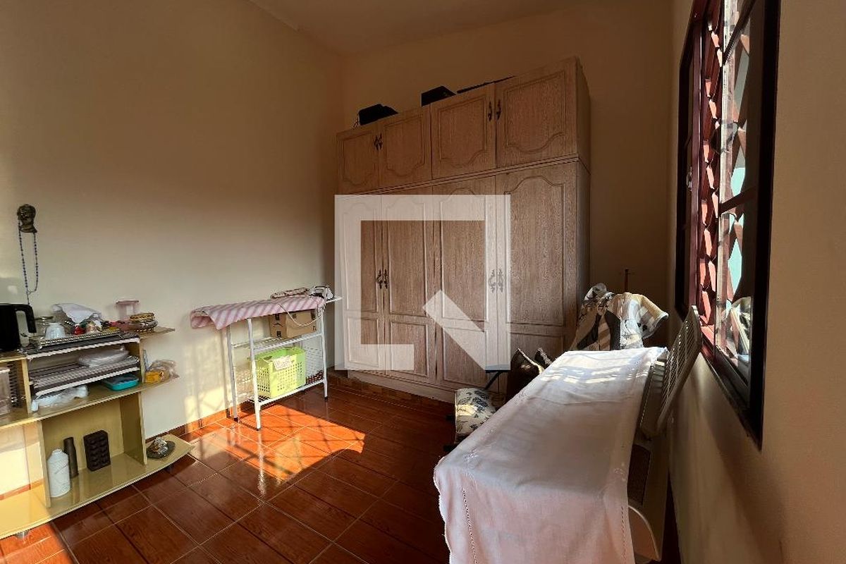 Casa à Venda - Jardim Chapadão, 4 Quartos,  270 m2 em , Campinas - sp | SoloBR
