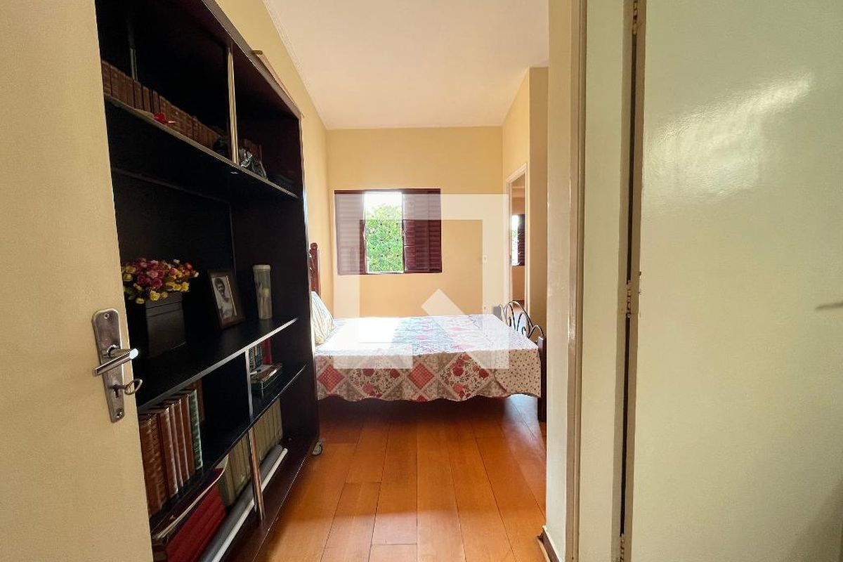 Casa à Venda - Jardim Chapadão, 4 Quartos,  270 m2 em , Campinas - sp | SoloBR