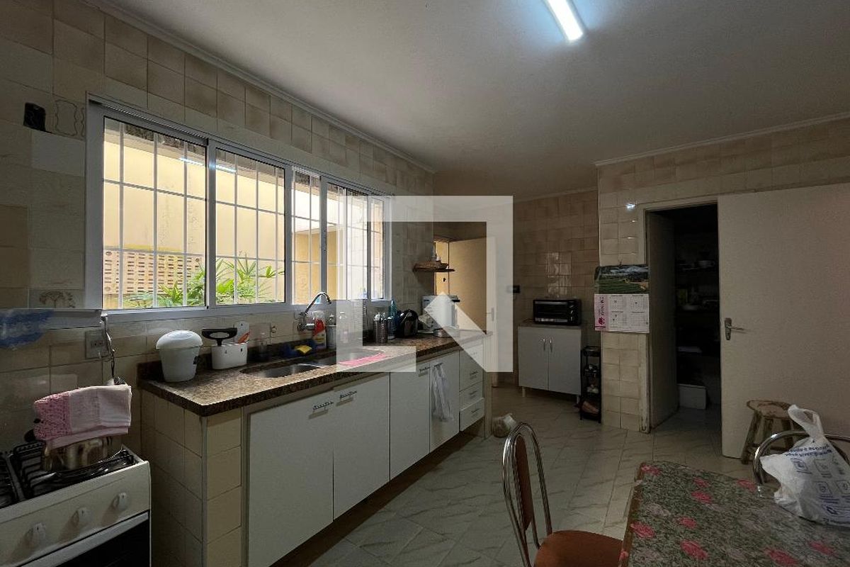 Casa à Venda - Jardim Chapadão, 4 Quartos,  270 m2 em , Campinas - sp | SoloBR