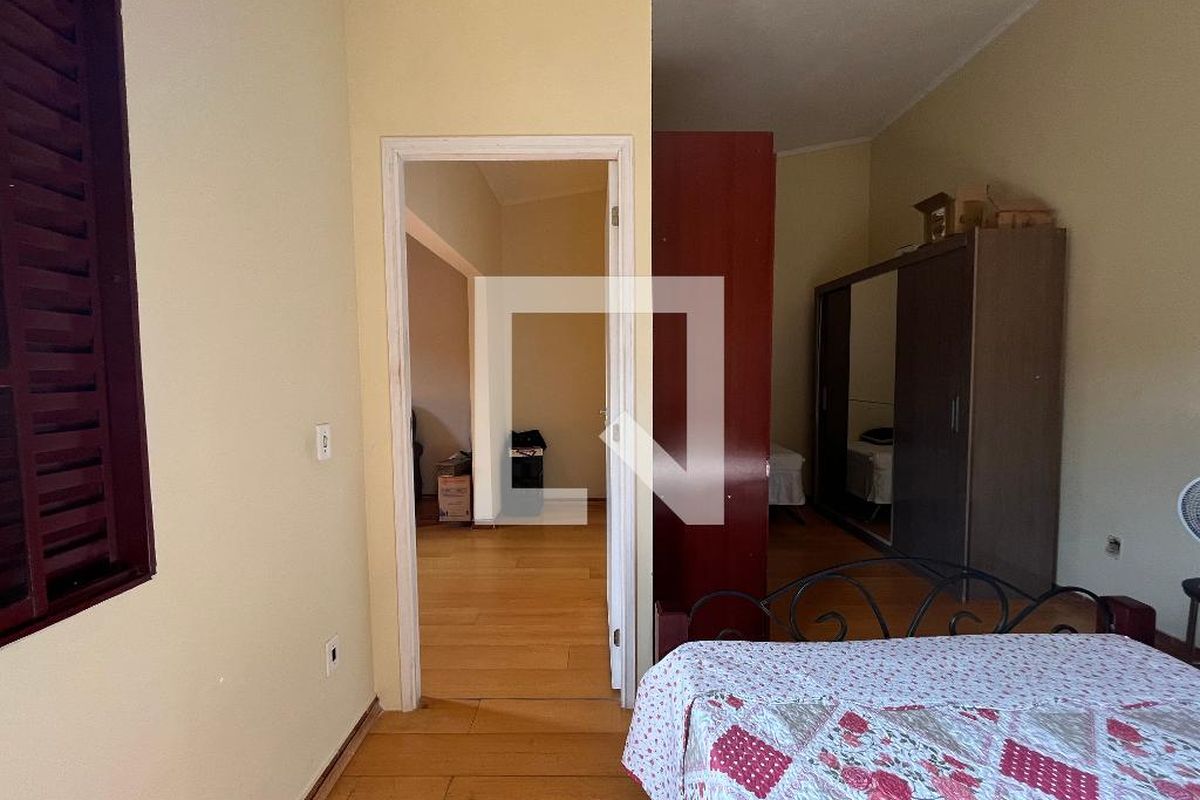 Casa à Venda - Jardim Chapadão, 4 Quartos,  270 m2 em , Campinas - sp | SoloBR