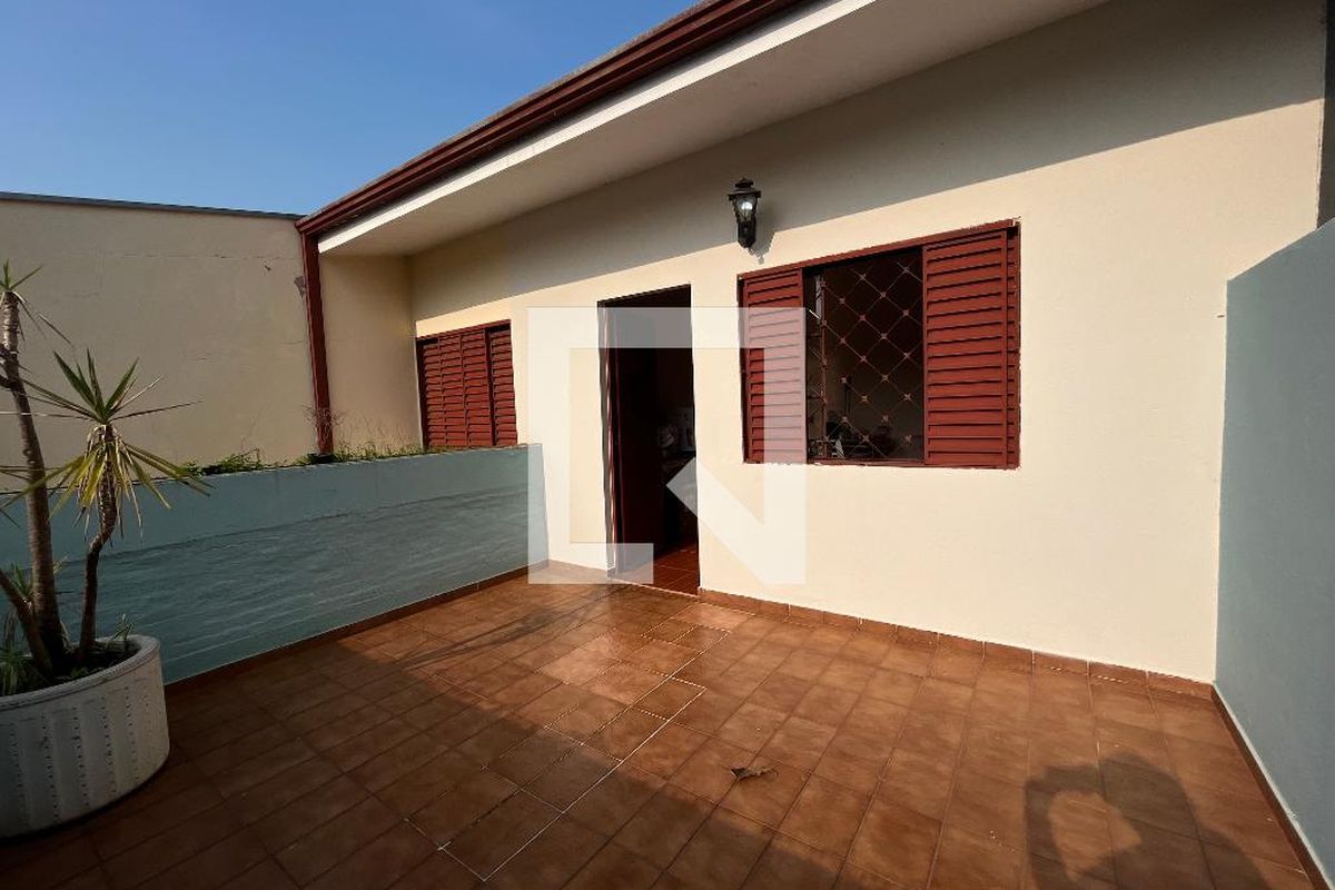 Casa à Venda - Jardim Chapadão, 4 Quartos,  270 m2 em , Campinas - sp | SoloBR