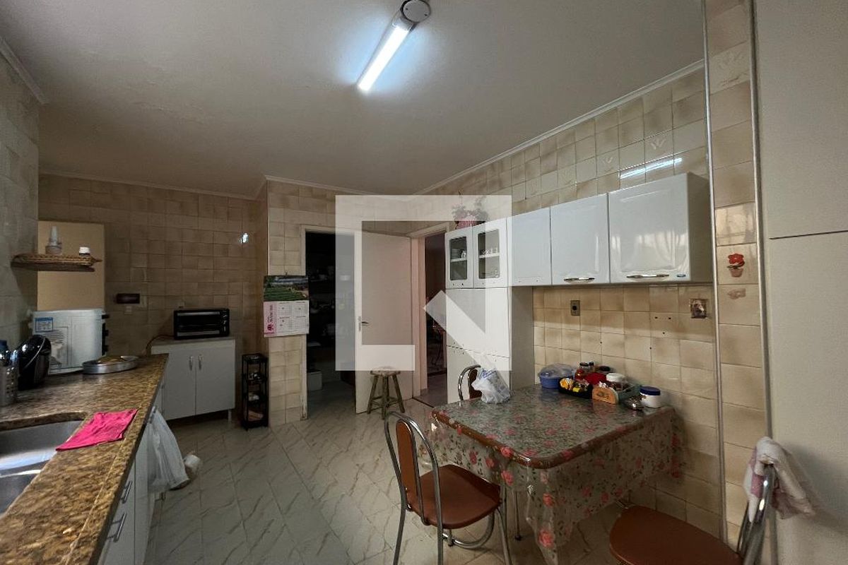 Casa à Venda - Jardim Chapadão, 4 Quartos,  270 m2 em , Campinas - sp | SoloBR