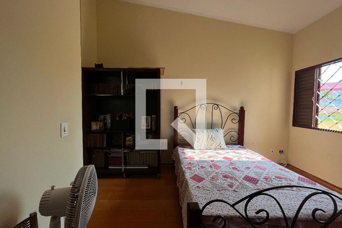 Casa à Venda - Jardim Chapadão, 4 Quartos,  270 m2 em , Campinas - sp | SoloBR