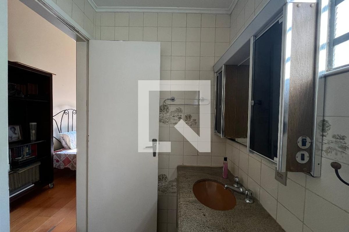 Casa à Venda - Jardim Chapadão, 4 Quartos,  270 m2 em , Campinas - sp | SoloBR