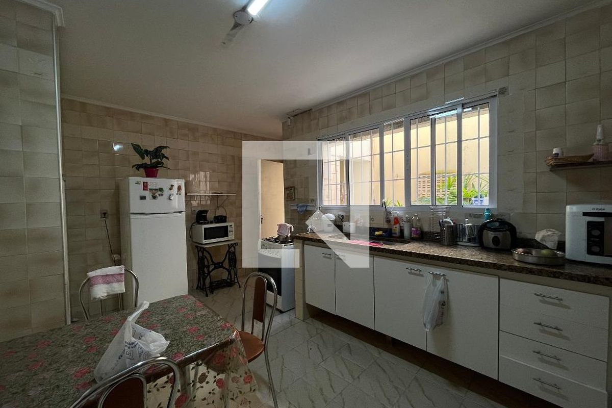 Casa à Venda - Jardim Chapadão, 4 Quartos,  270 m2 em , Campinas - sp | SoloBR