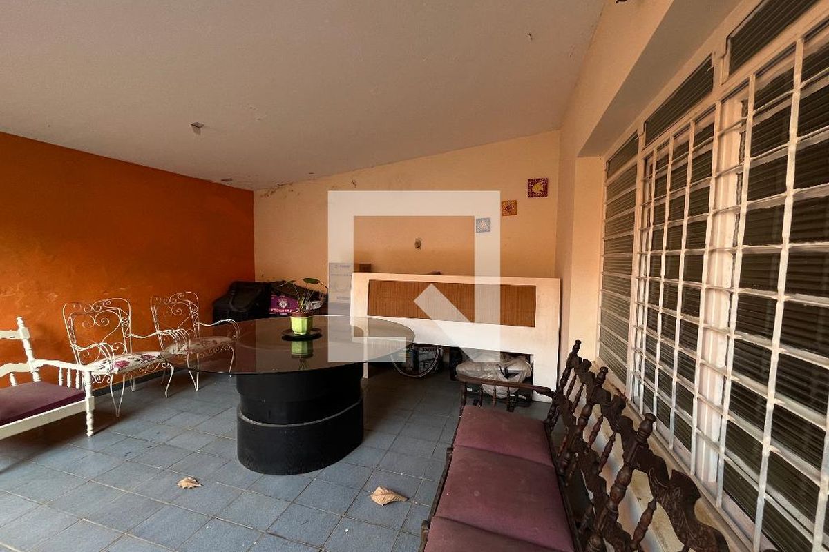 Casa à Venda - Jardim Chapadão, 4 Quartos,  270 m2 em , Campinas - sp | SoloBR