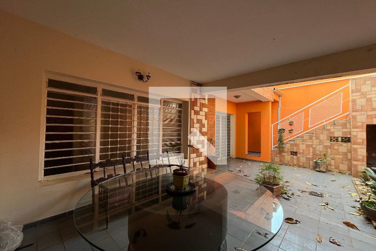 Casa à Venda - Jardim Chapadão, 4 Quartos,  270 m2 em , Campinas - sp | SoloBR