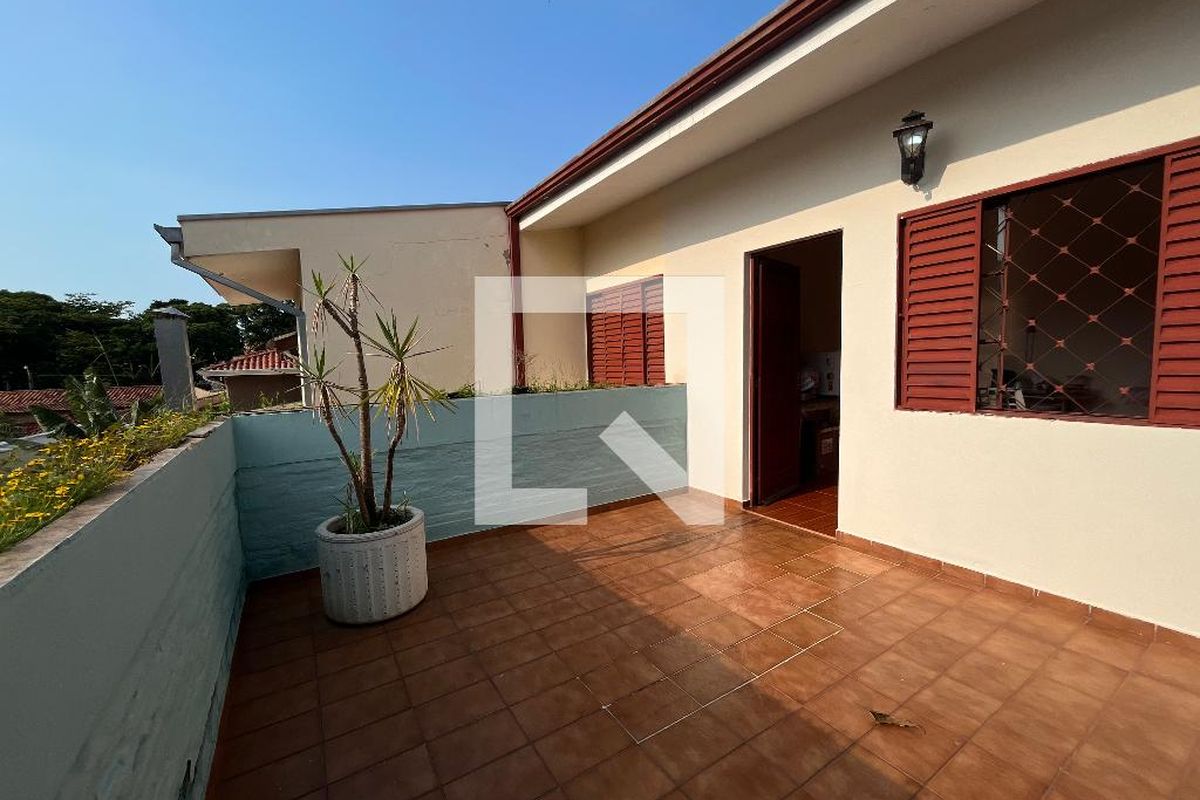 Casa à Venda - Jardim Chapadão, 4 Quartos,  270 m2 em , Campinas - sp | SoloBR