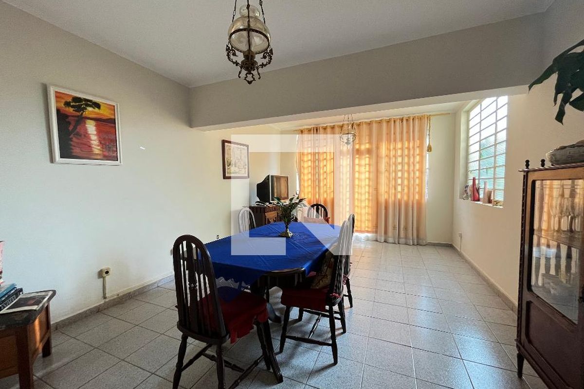 Casa à Venda - Jardim Chapadão, 4 Quartos,  270 m2 em , Campinas - sp | SoloBR