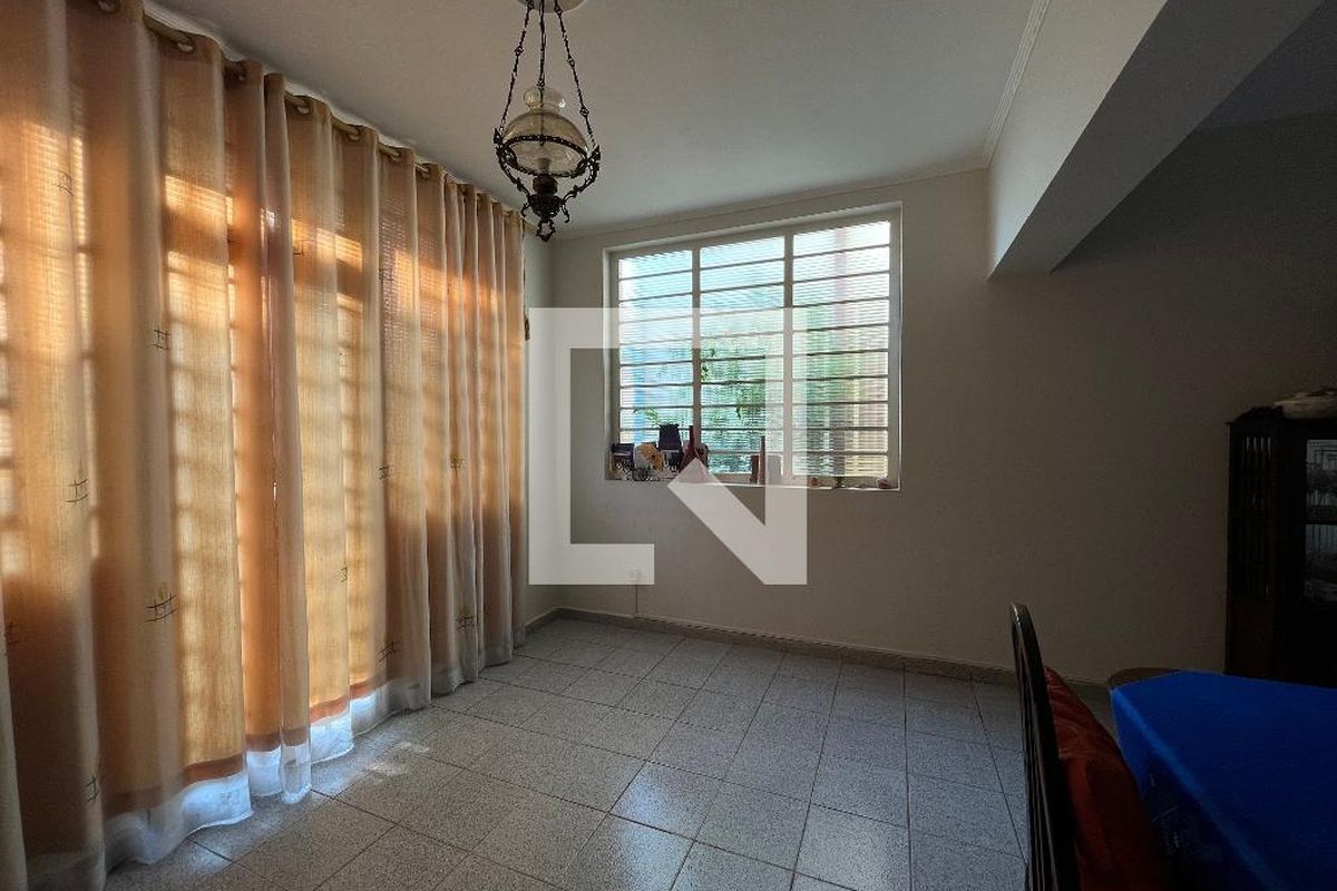 Casa à Venda - Jardim Chapadão, 4 Quartos,  270 m2 em , Campinas - sp | SoloBR