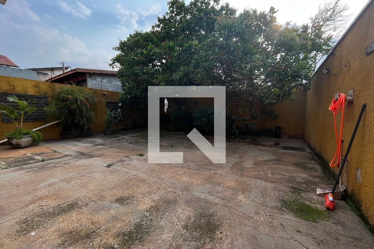 Casa à Venda - Jardim Chapadão, 4 Quartos,  270 m2 em , Campinas - sp | SoloBR