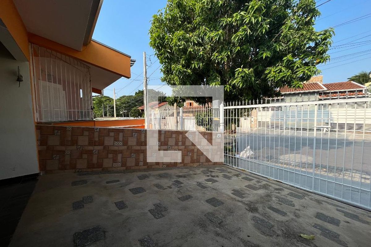 Casa à Venda - Jardim Chapadão, 4 Quartos,  270 m2 em , Campinas - sp | SoloBR