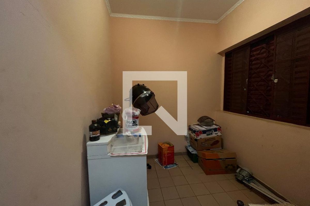 Casa à Venda - Jardim Chapadão, 4 Quartos,  270 m2 em , Campinas - sp | SoloBR