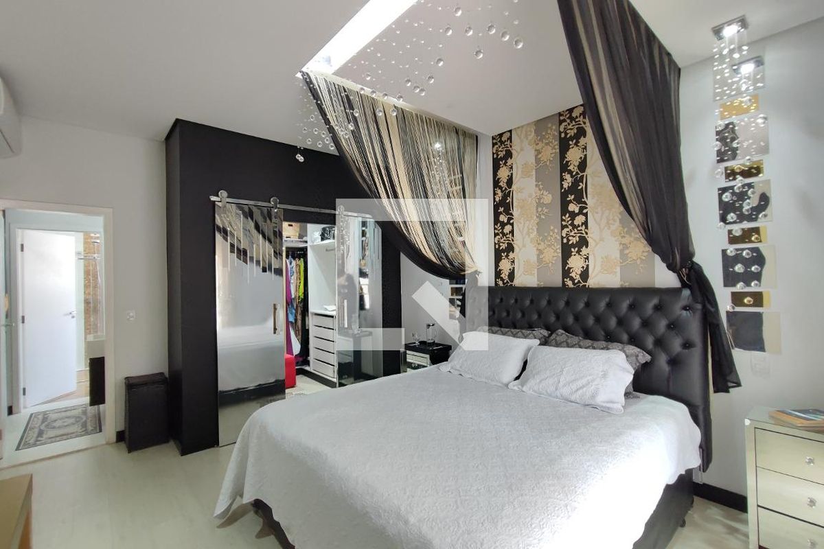 Casa à Venda - Swiss Park, 3 Quartos,  250 m2 em , Campinas - sp | SoloBR