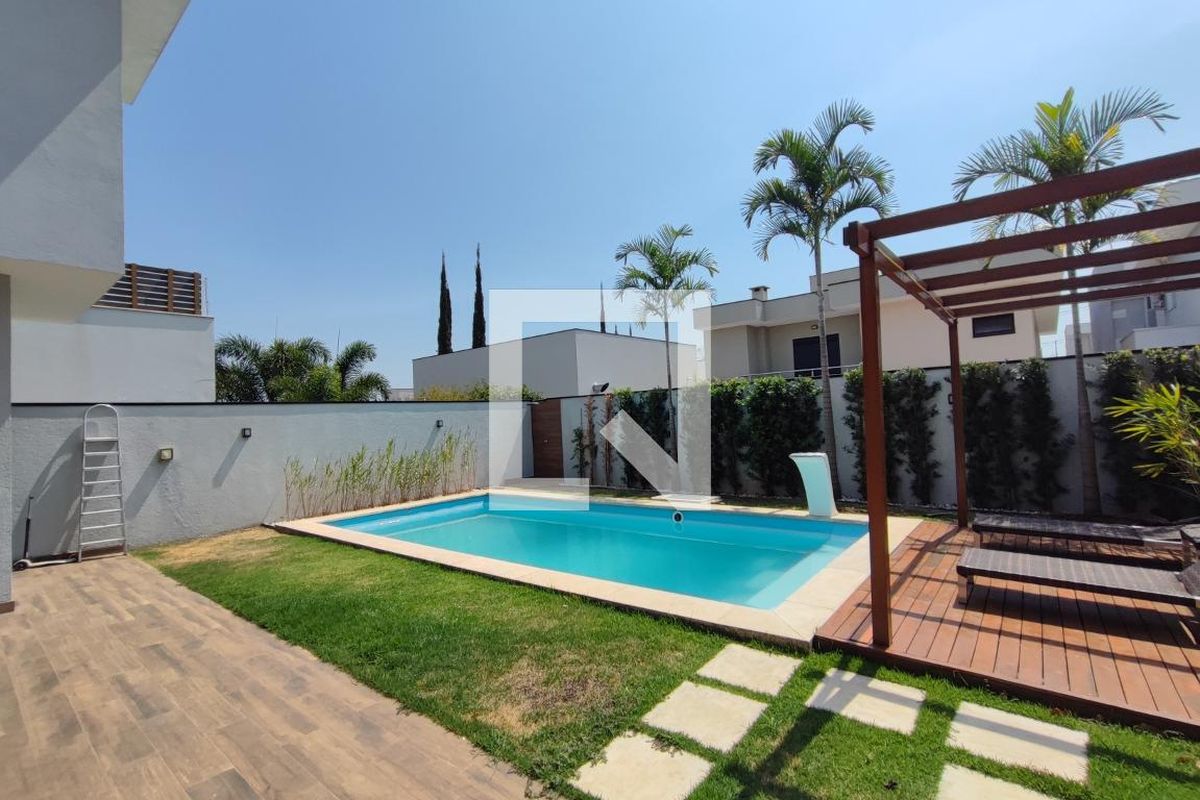 Casa à Venda - Swiss Park, 3 Quartos,  250 m2 em , Campinas - sp | SoloBR