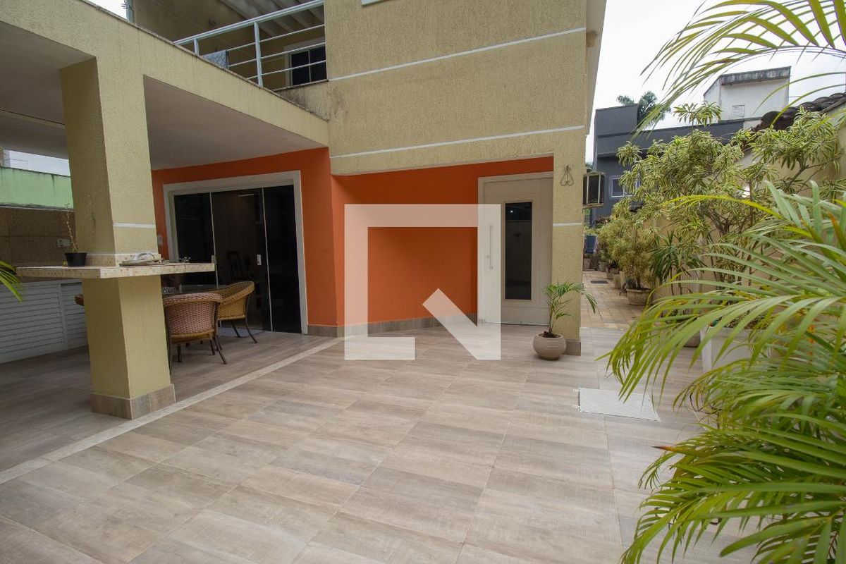 Casa, 4 quartos, 340 m² - Foto 61