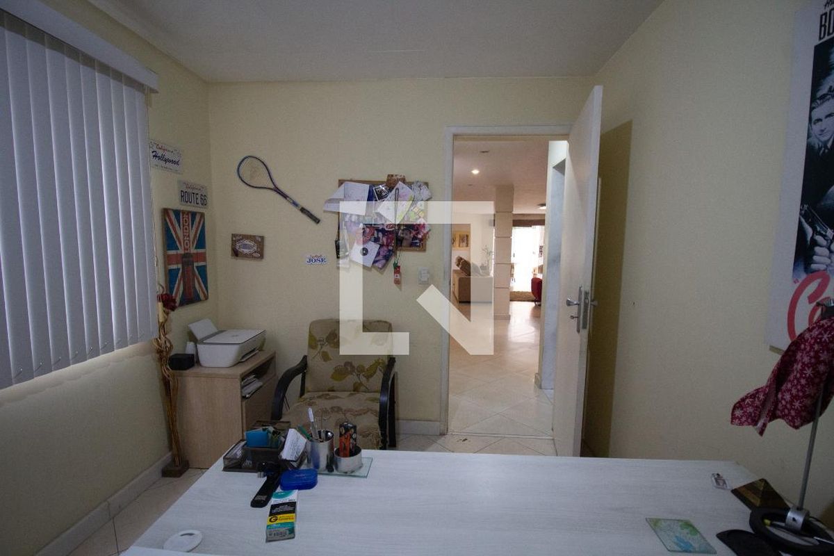 Casa, 4 quartos, 340 m² - Foto 43