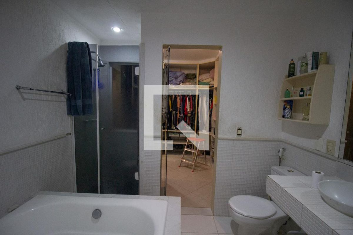 Casa, 4 quartos, 340 m² - Foto 19