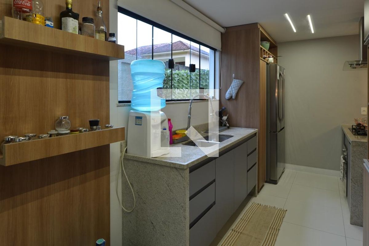 Casa, 3 quartos, 192 m² - Foto 100