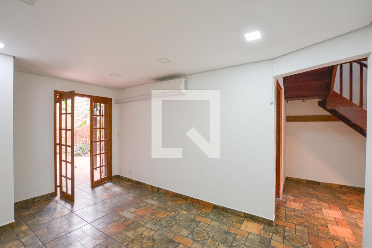 Casa, 3 quartos, 130 m² - Foto 1