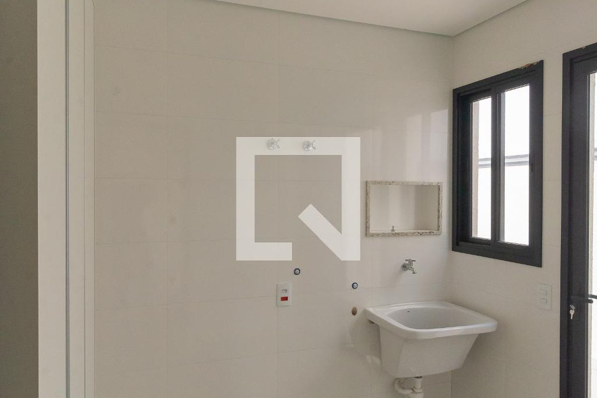 Casa à Venda - Swiss Park, 3 Quartos,  264 m2 em , Campinas - sp | SoloBR