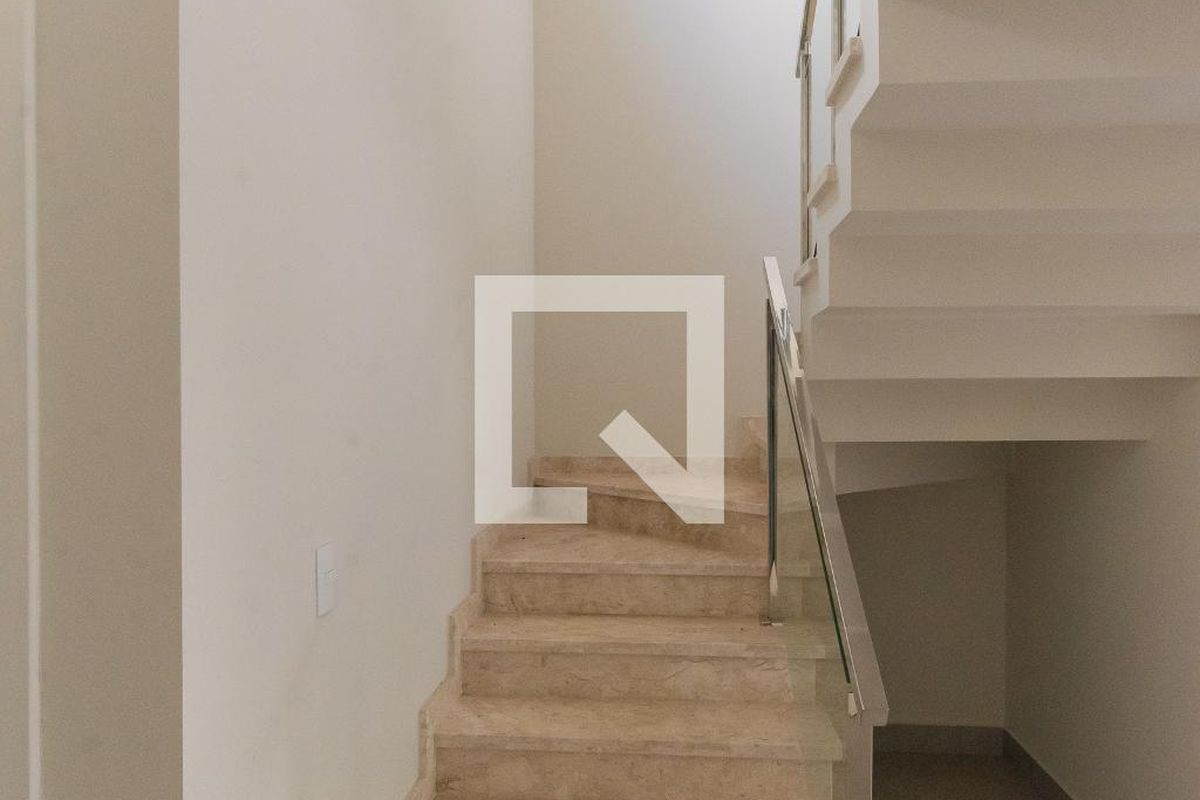 Casa à Venda - Swiss Park, 3 Quartos,  264 m2 em , Campinas - sp | SoloBR