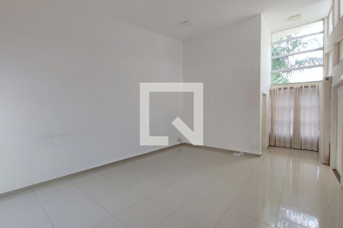 Casa à Venda - Swiss Park, 3 Quartos,  188 m2 em , Campinas - sp | SoloBR